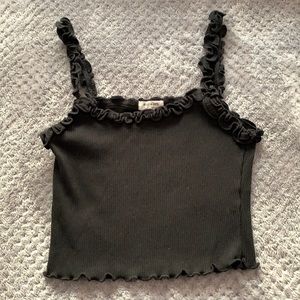 Ruffle cropped tank top
